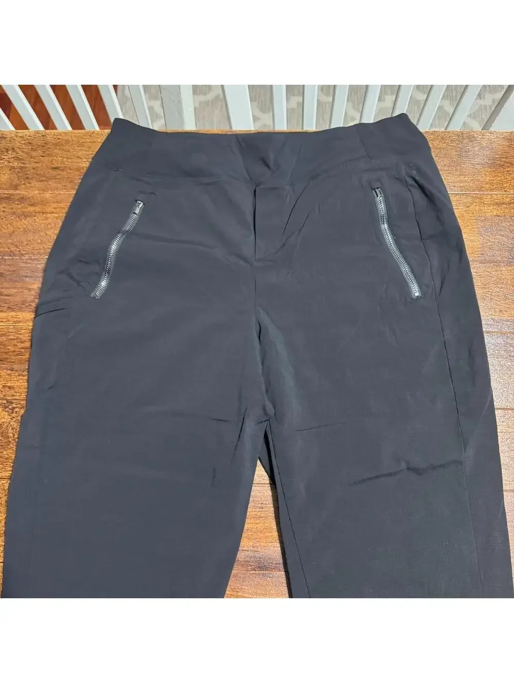 Athleta Pants Jogger Womens 10 /P Travel Hiking Gym Zip Pockets Stretch Black - Picture 8 of 9